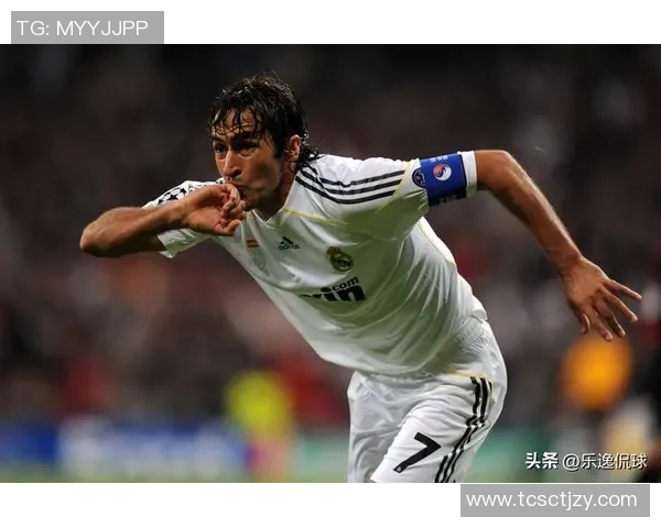 足坛英豪风采：论球星之技艺与荣耀之际